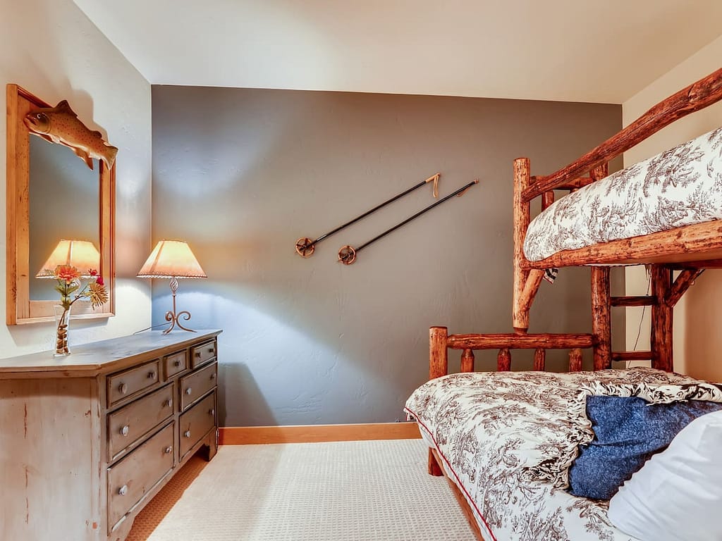 bedroom | Peak property management